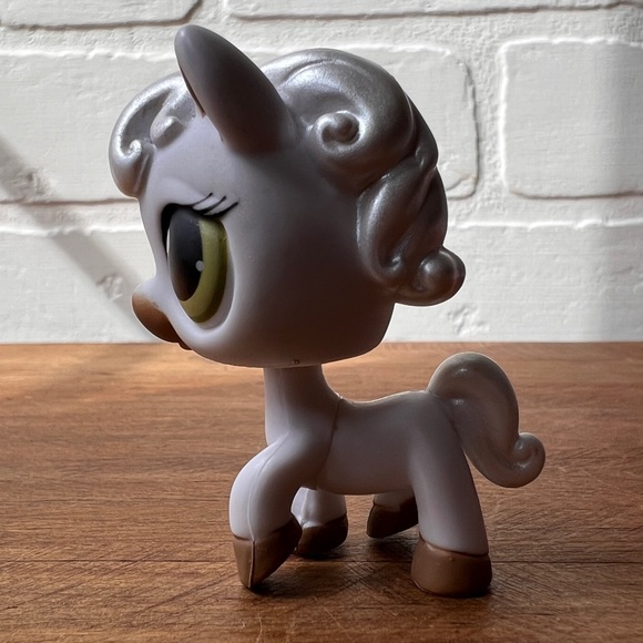 LPS Littlest Pet Shop White Silver Horse - Picture 3 of 5